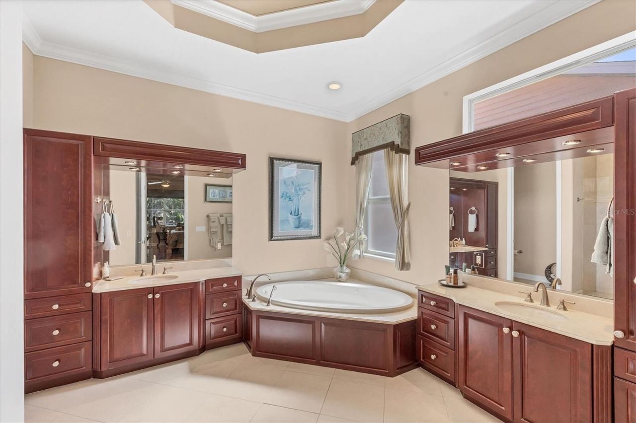 811 Laguna Drive, Venice, FL 34285 Photo