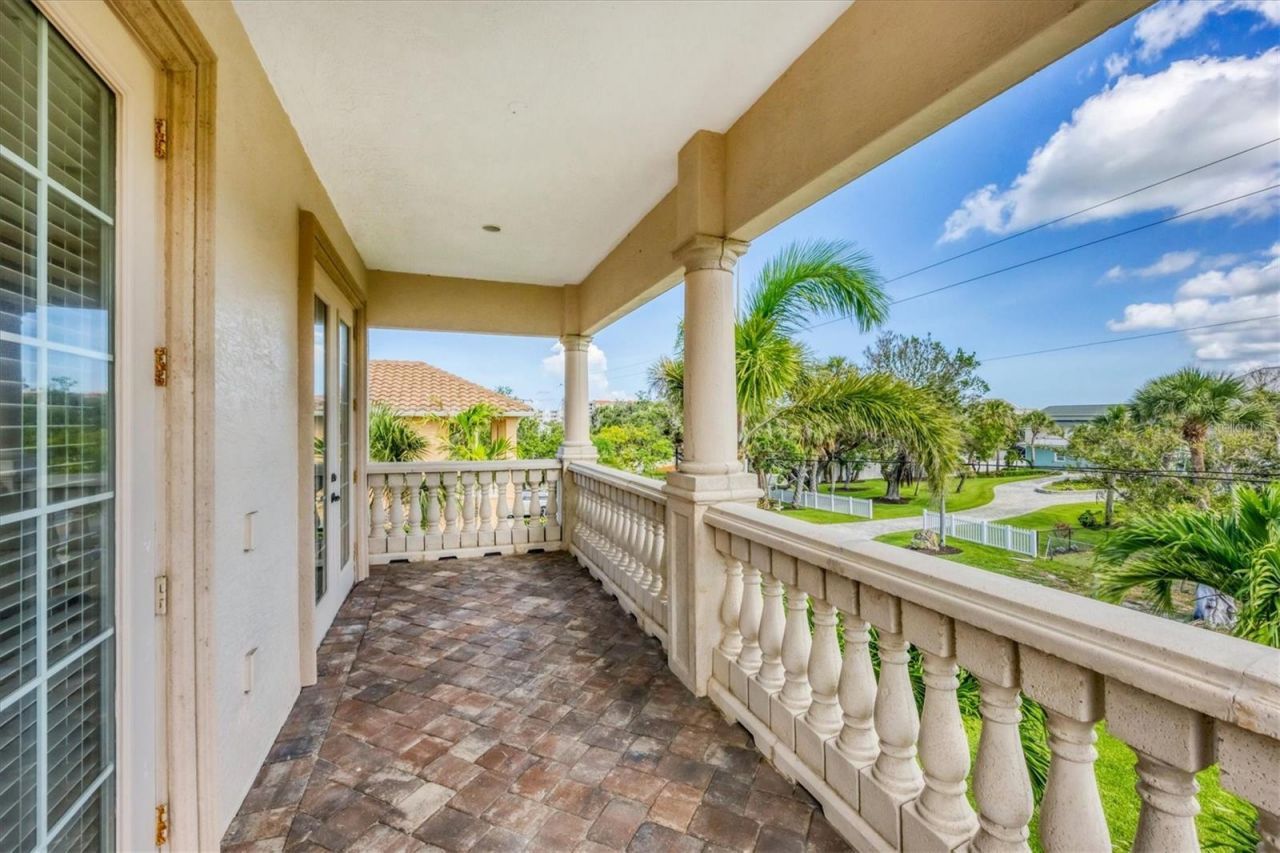 811 Laguna Drive, Venice, FL 34285 Photo