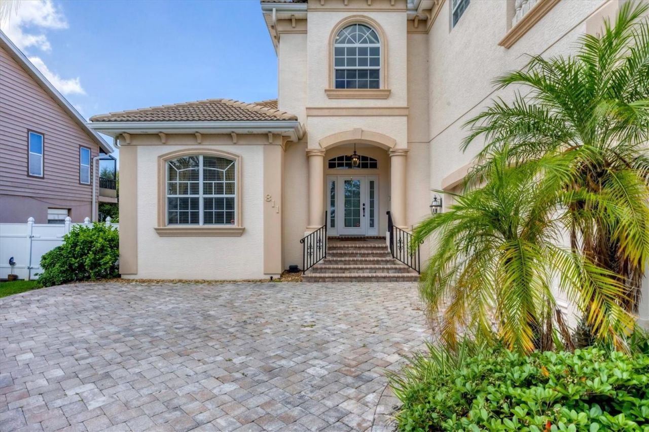 811 Laguna Drive, Venice, FL 34285 Photo