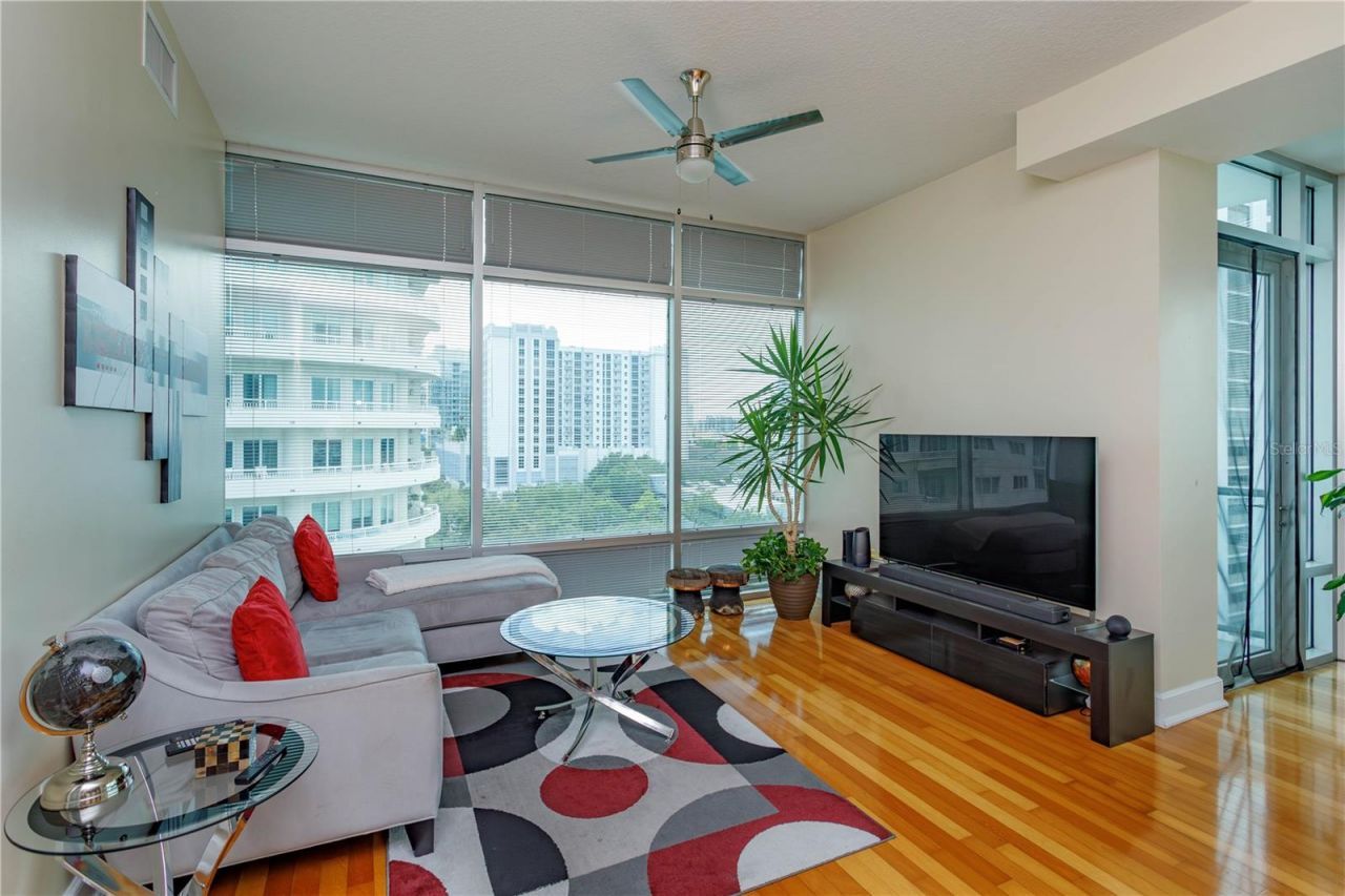 101 S Eola Drive, Unit 1021, Orlando, FL 32801 Photo