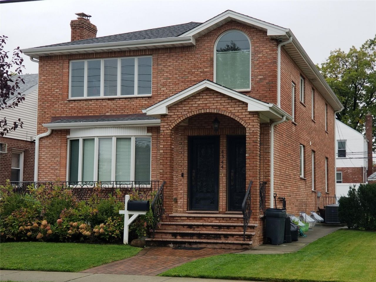 45-44 E 189 Street, Flushing, NY 11358 Main Photo