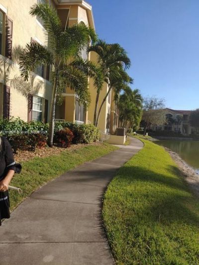 4105 Residence Dr, Unit 721, Fort Myers, FL 33901 Photo