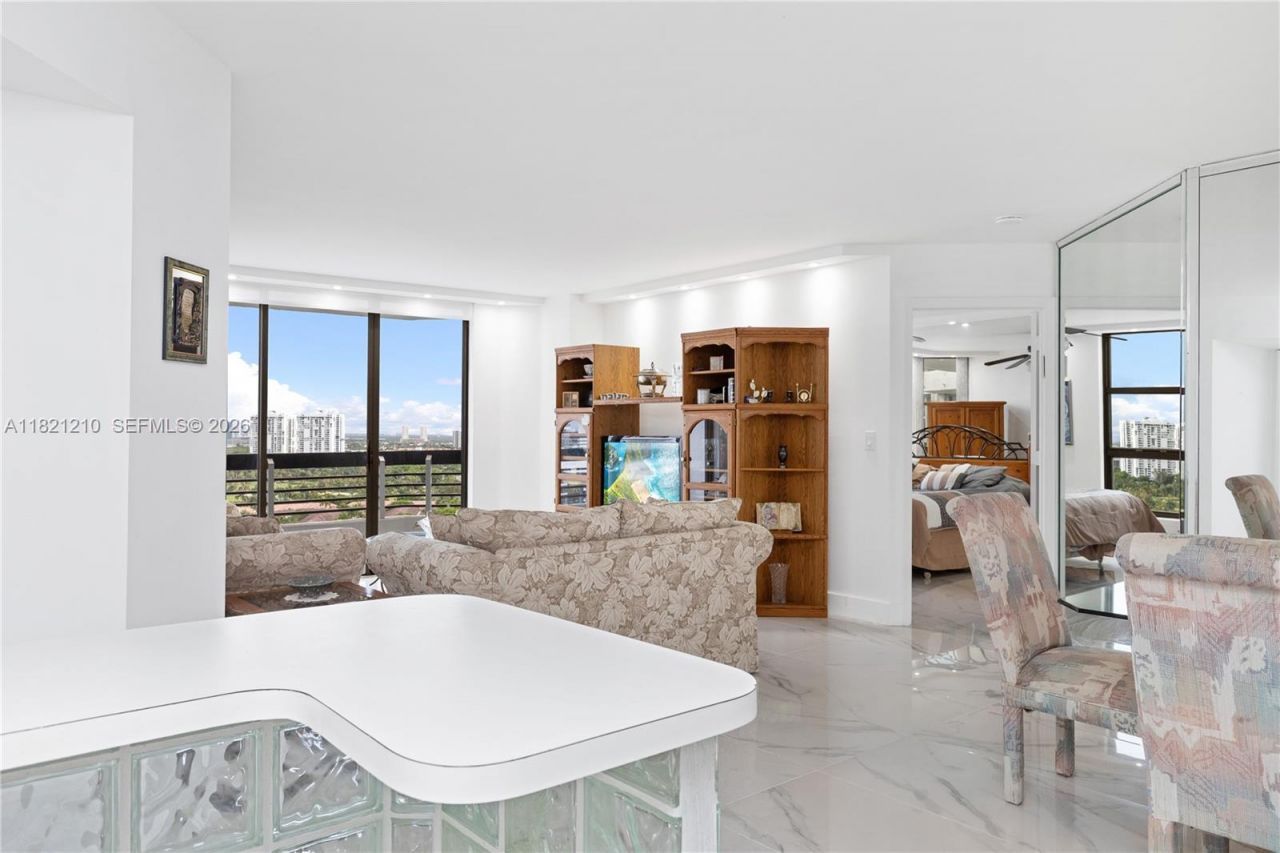 3530 Mystic Pointe Dr, Unit 2108, Aventura, FL 33180 Photo