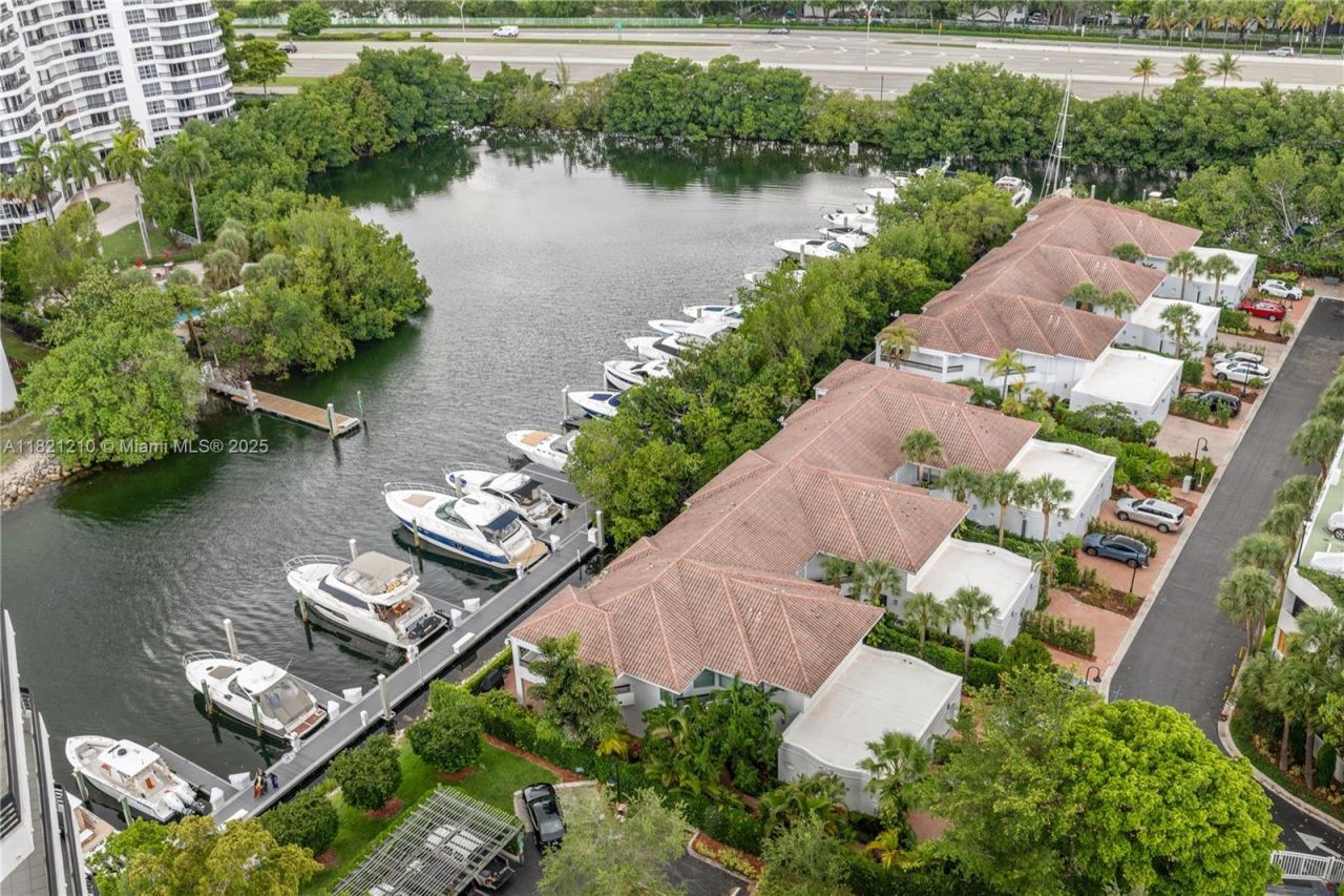 3530 Mystic Pointe Dr, Unit 2108, Aventura, FL 33180 Photo