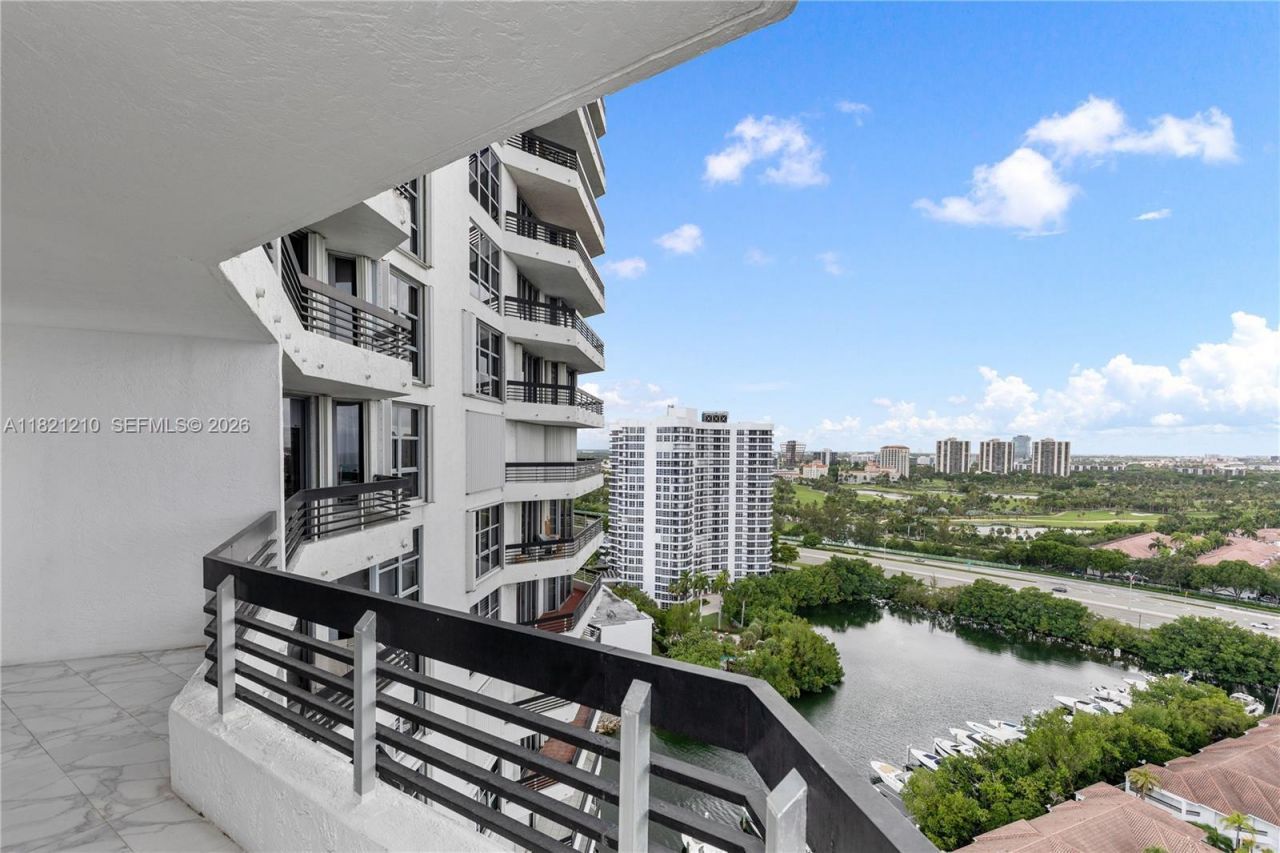 3530 Mystic Pointe Dr, Unit 2108, Aventura, FL 33180 Photo