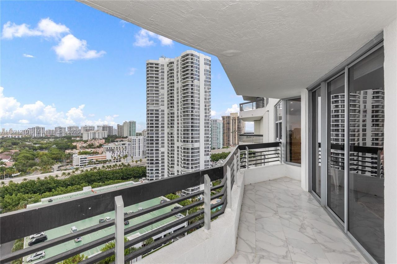 3530 Mystic Pointe Dr, Unit 2108, Aventura, FL 33180 Photo