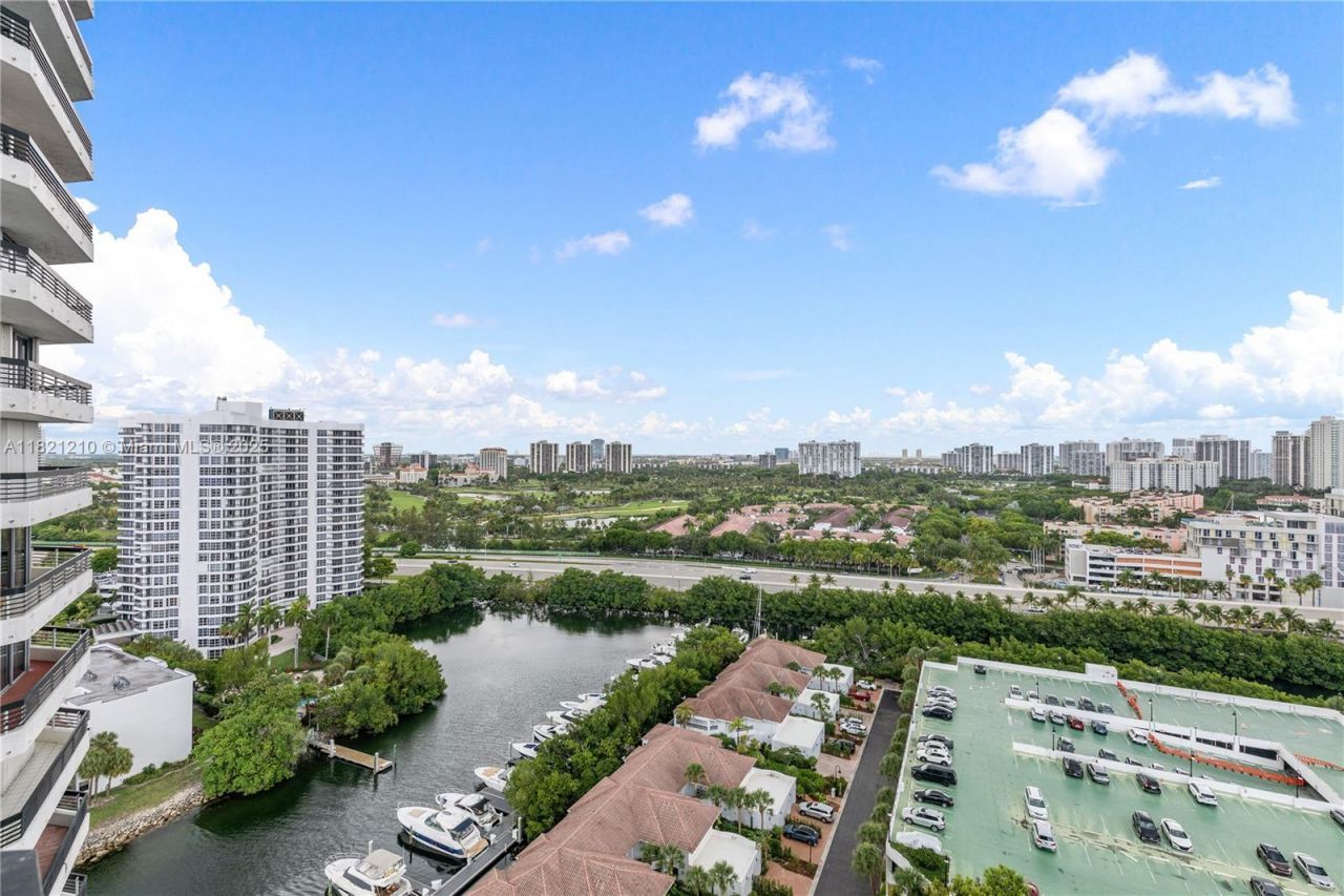 3530 Mystic Pointe Dr, Unit 2108, Aventura, FL 33180 Photo