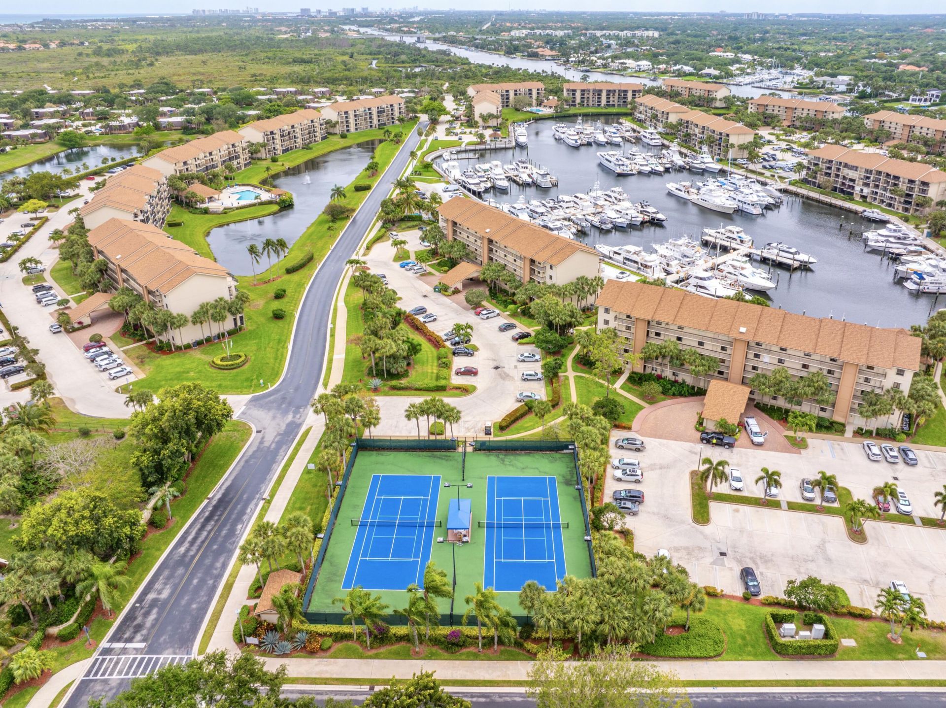 601 Seafarer Circle, Unit 104, Jupiter, FL 33477 Photo