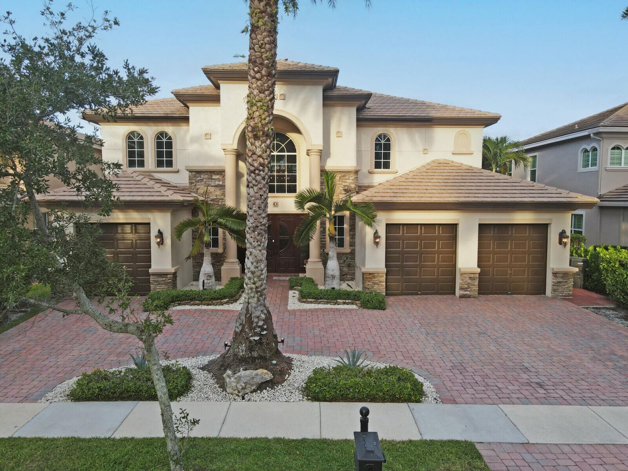 718 Edgebrook Lane, West Palm Beach, FL 33411 Photo