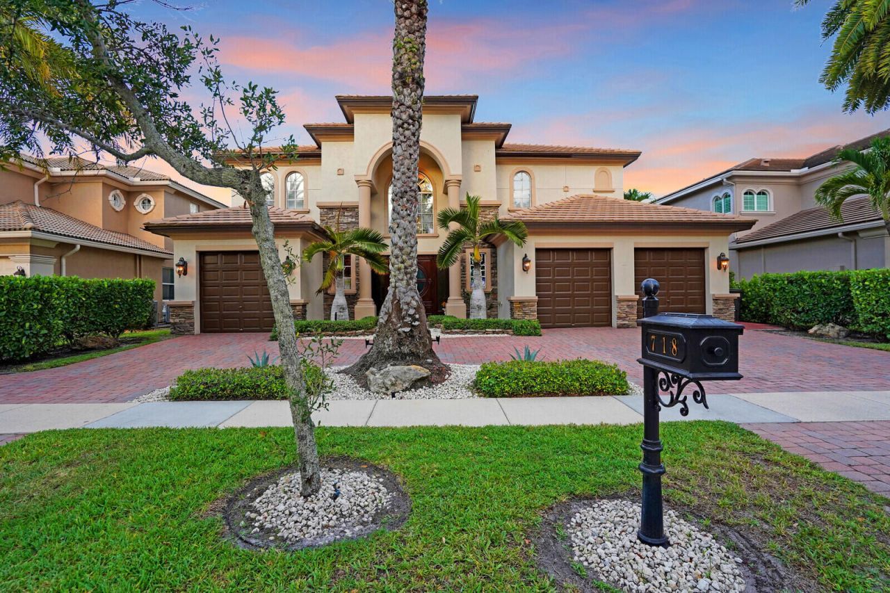 718 Edgebrook Lane, West Palm Beach, FL 33411 Photo
