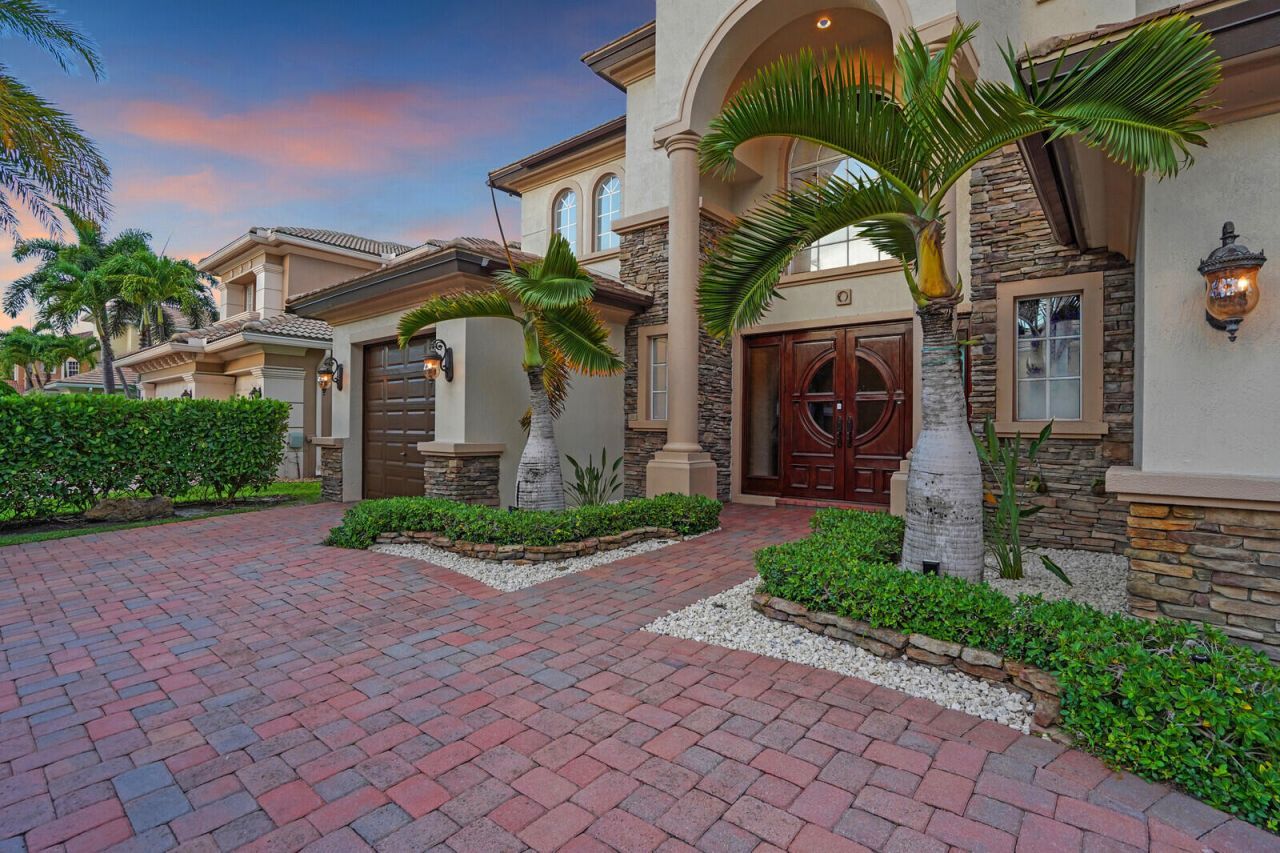 718 Edgebrook Lane, West Palm Beach, FL 33411 Photo