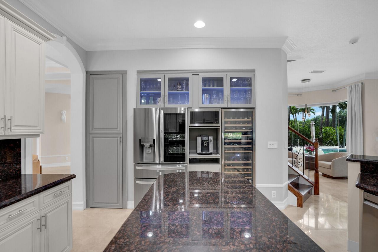 718 Edgebrook Lane, West Palm Beach, FL 33411 Photo