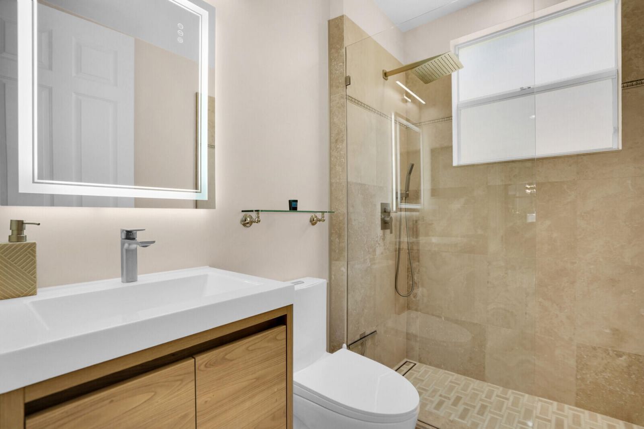 718 Edgebrook Lane, West Palm Beach, FL 33411 Photo