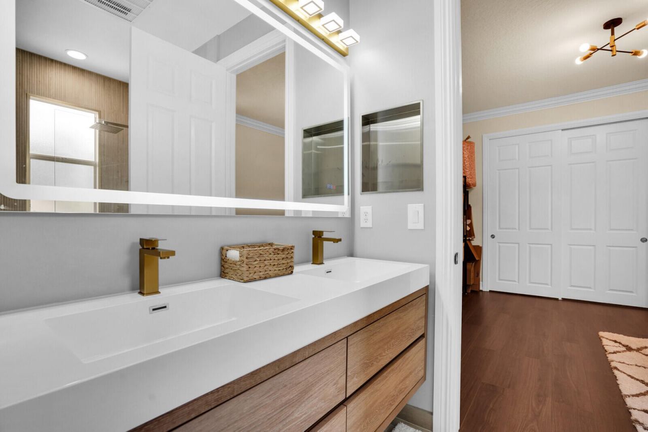 718 Edgebrook Lane, West Palm Beach, FL 33411 Photo