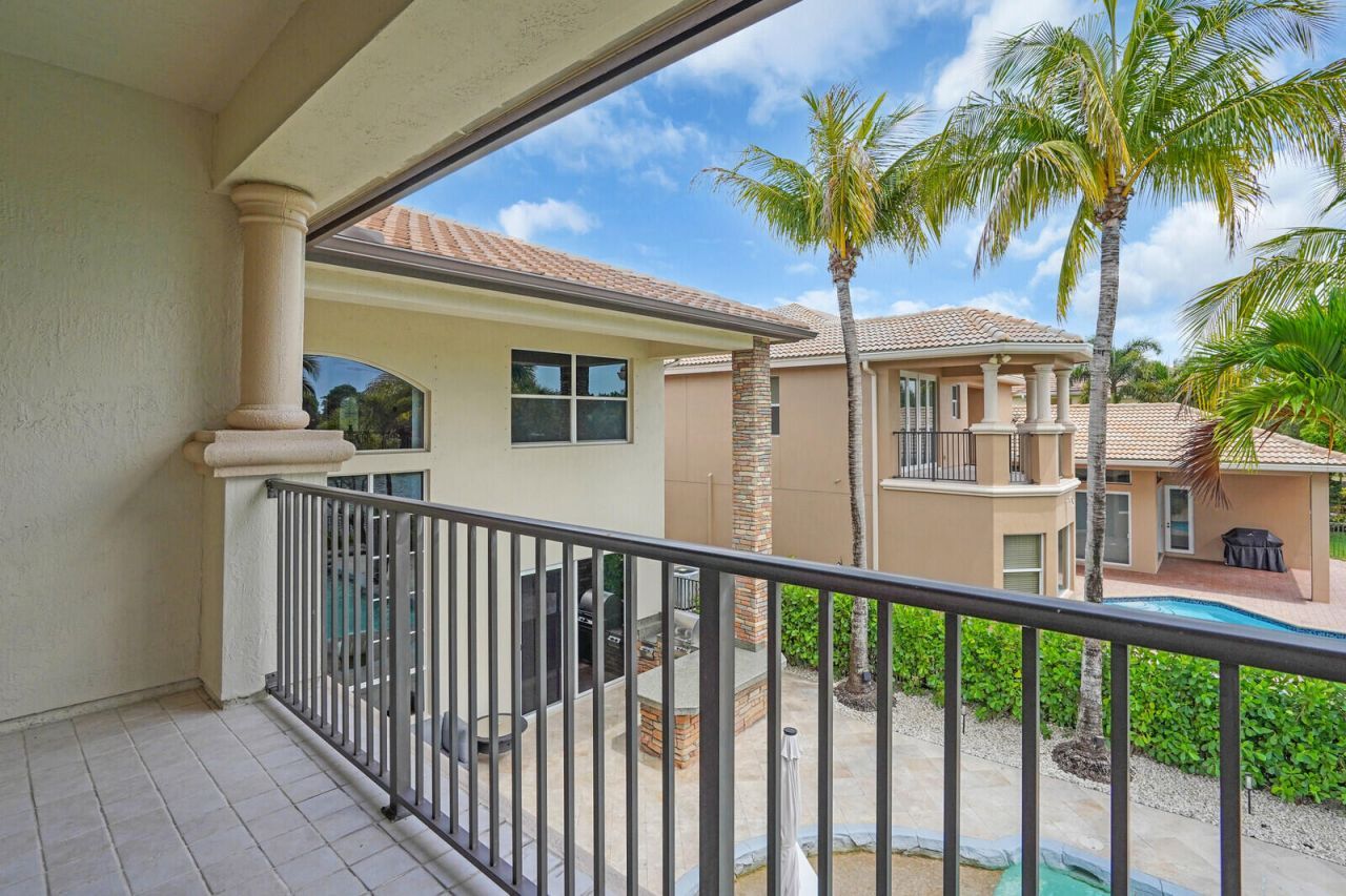 718 Edgebrook Lane, West Palm Beach, FL 33411 Photo