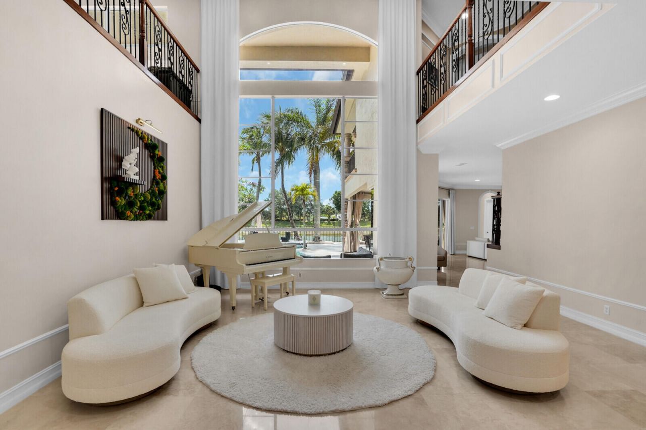 718 Edgebrook Lane, West Palm Beach, FL 33411 Photo