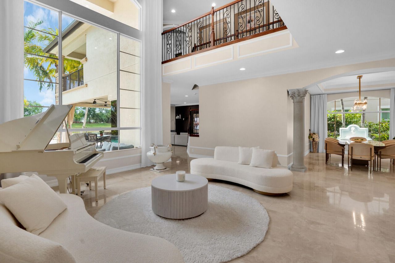 718 Edgebrook Lane, West Palm Beach, FL 33411 Photo