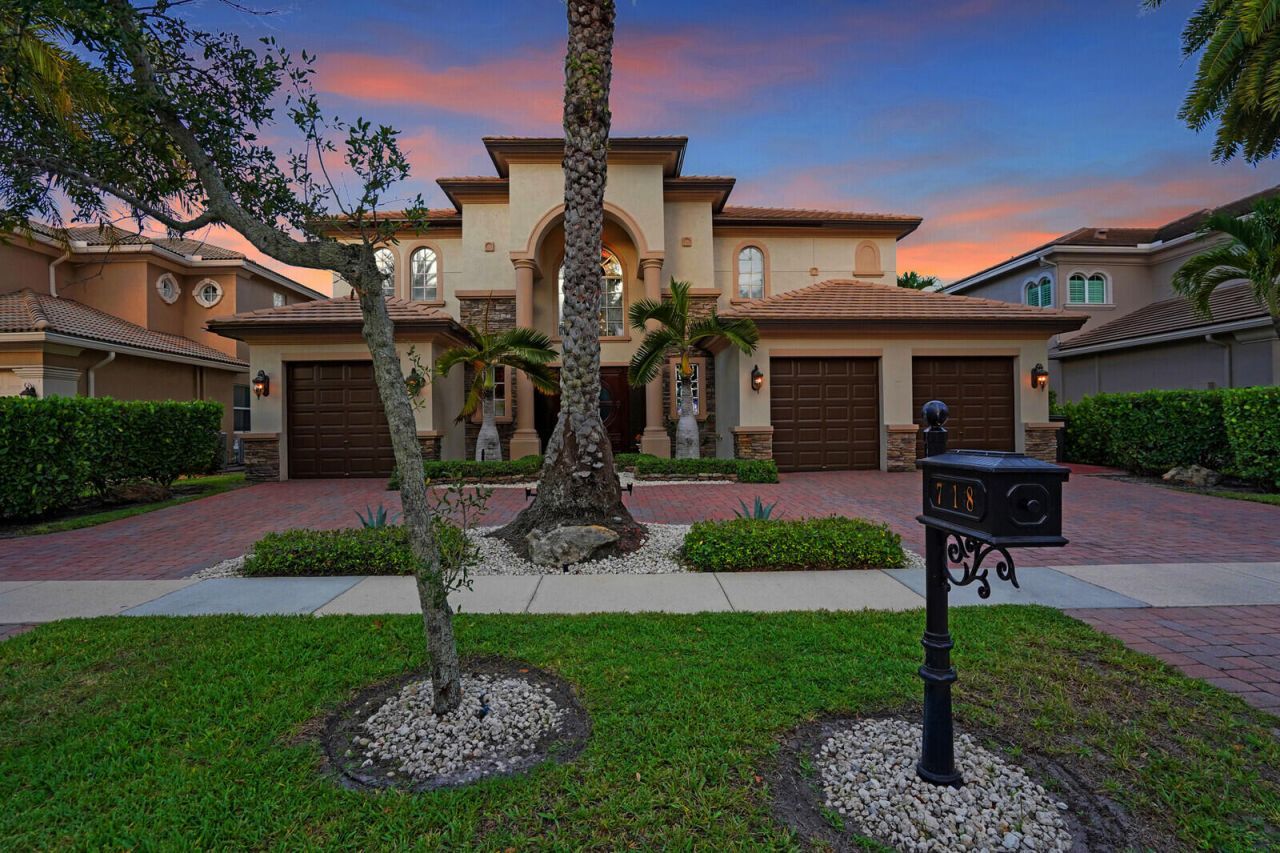 718 Edgebrook Lane, West Palm Beach, FL 33411 Photo