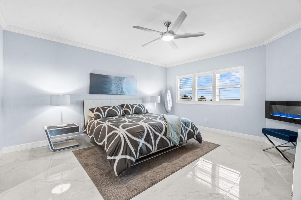 2650 Lake Shore Drive, Unit 406, Riviera Beach, FL 33404 Photo