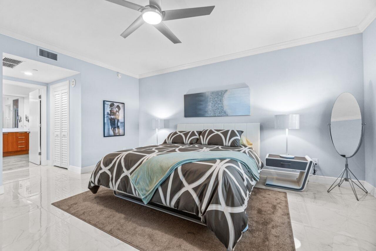 2650 Lake Shore Drive, Unit 406, Riviera Beach, FL 33404 Photo