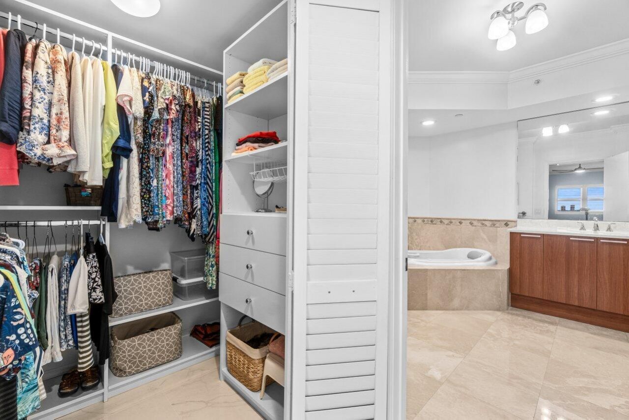 2650 Lake Shore Drive, Unit 406, Riviera Beach, FL 33404 Photo