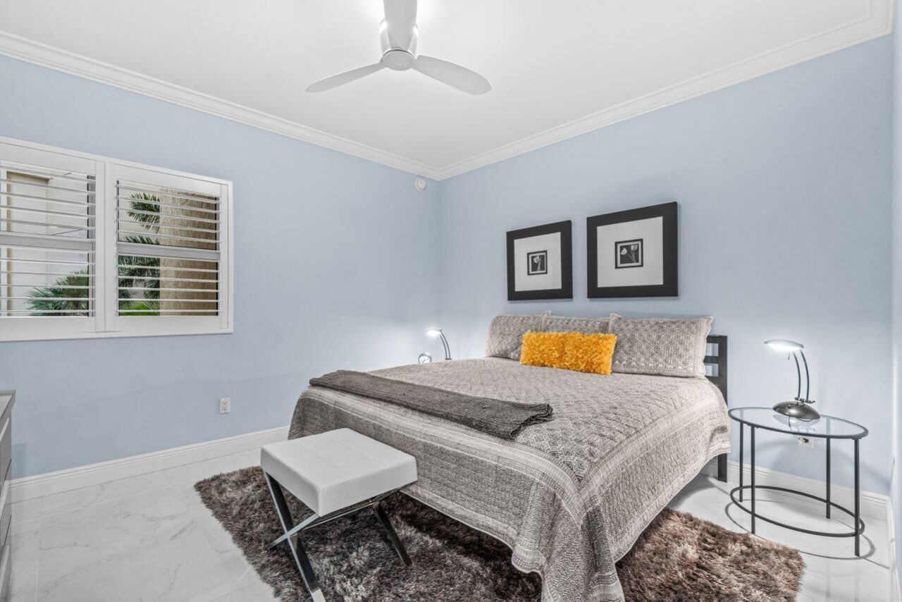 2650 Lake Shore Drive, Unit 406, Riviera Beach, FL 33404 Photo