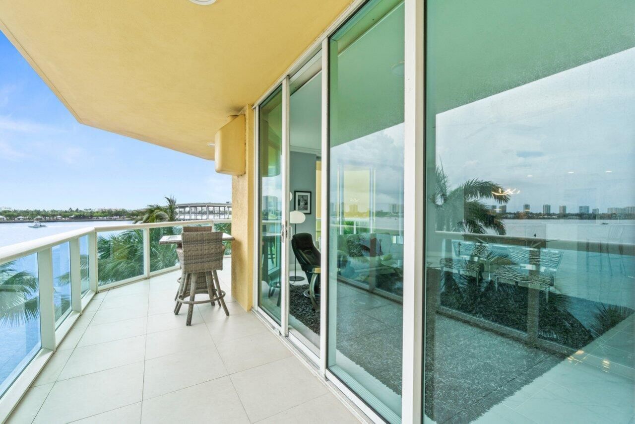 2650 Lake Shore Drive, Unit 406, Riviera Beach, FL 33404 Photo