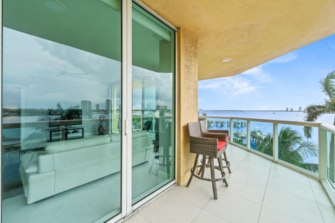 2650 Lake Shore Drive, Unit 406, Riviera Beach, FL 33404 Photo