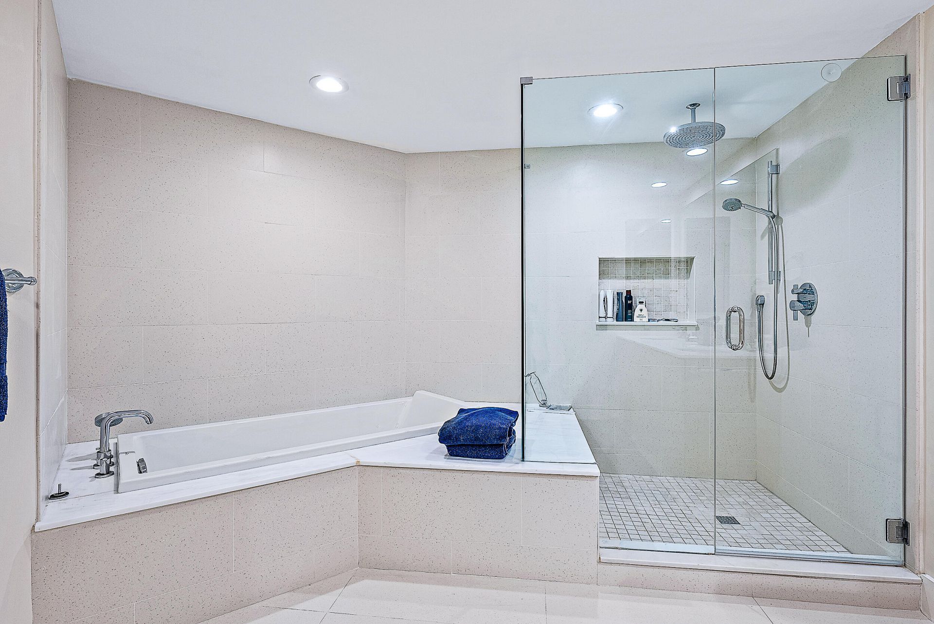 2100 Ocean Boulevard, Unit 206s, Palm Beach, FL 33480 Photo