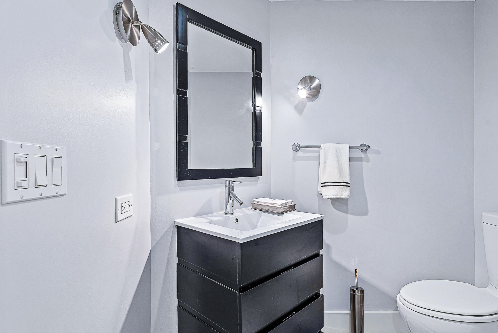 2100 Ocean Boulevard, Unit 206s, Palm Beach, FL 33480 Photo