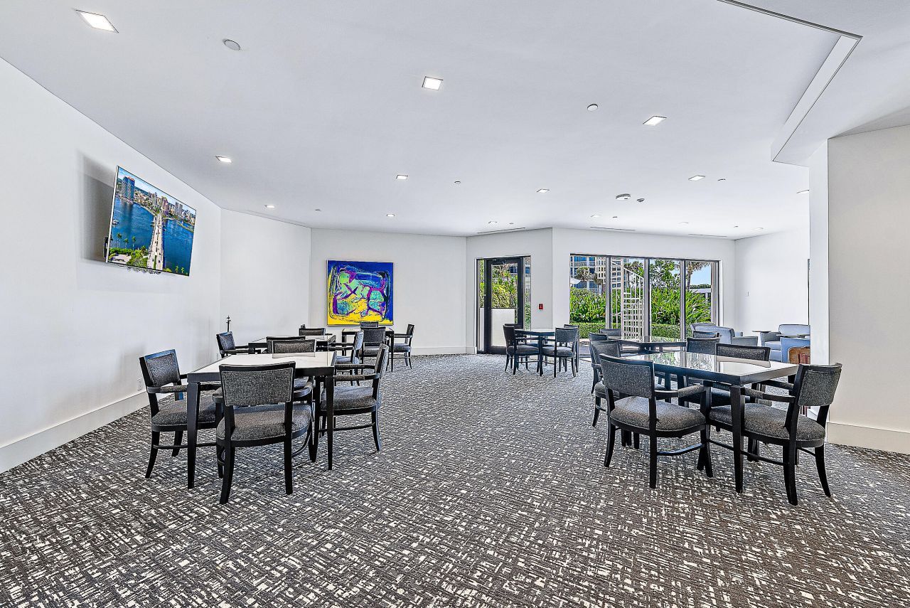 2100 S Ocean Boulevard S, Unit 206, Palm Beach, FL 33480 Photo