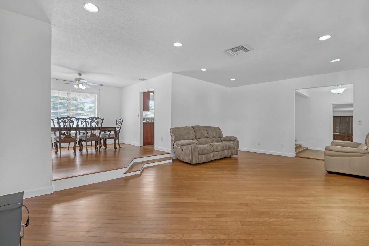 852 Palo Verde Court, Haverhill, FL 33415 Photo