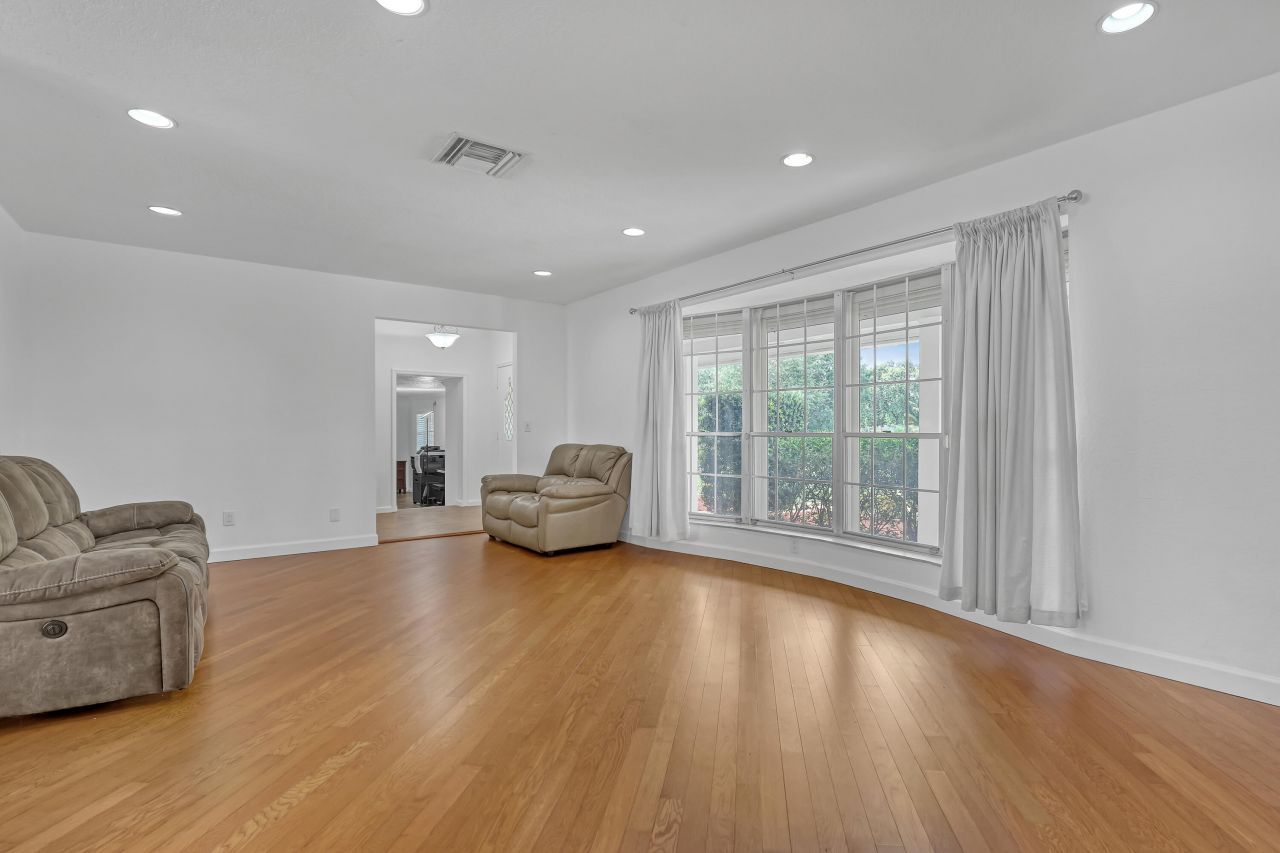 852 Palo Verde Court, Haverhill, FL 33415 Photo