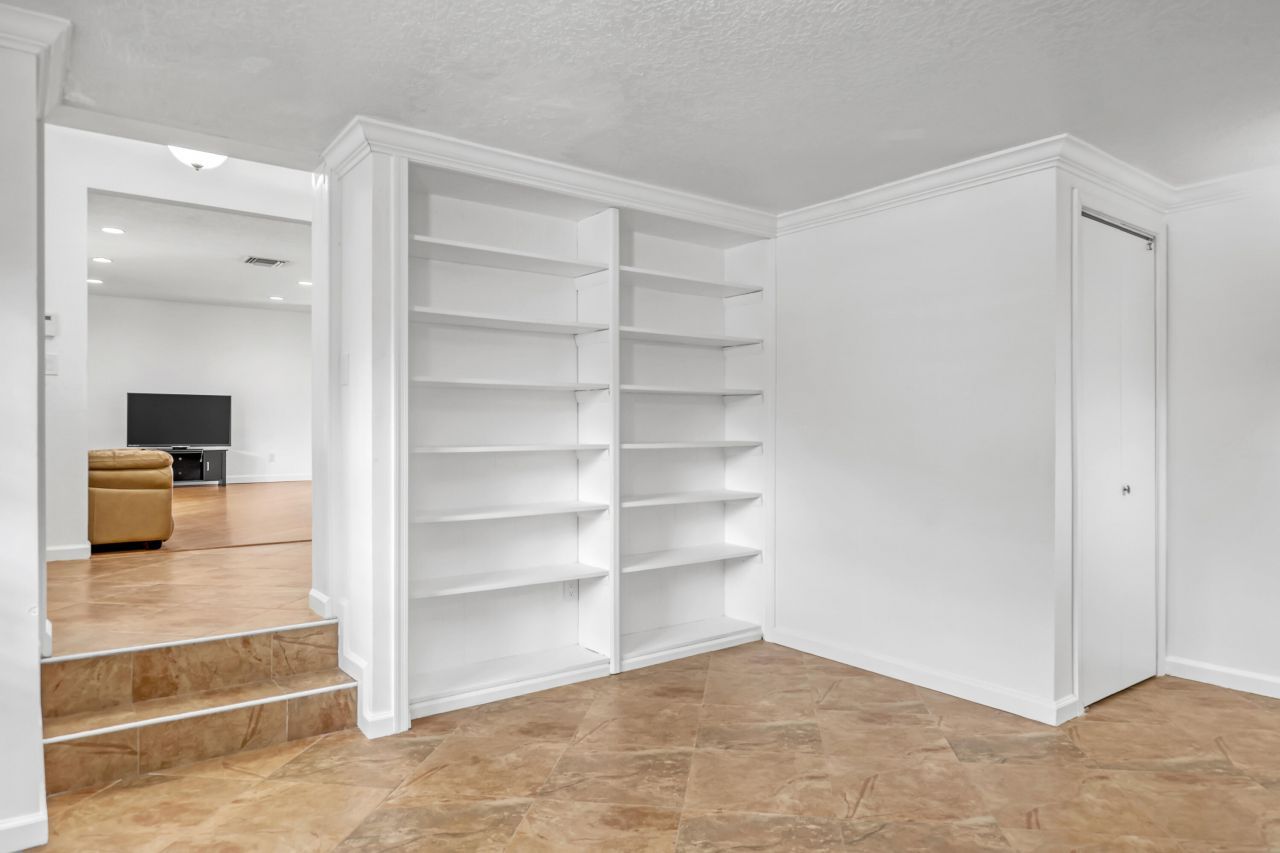 852 Palo Verde Court, Haverhill, FL 33415 Photo