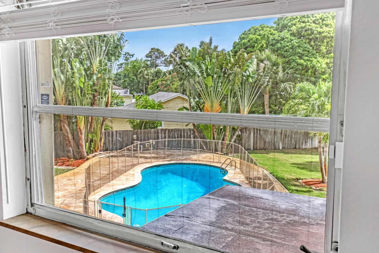 852 Palo Verde Court, Haverhill, FL 33415 Photo