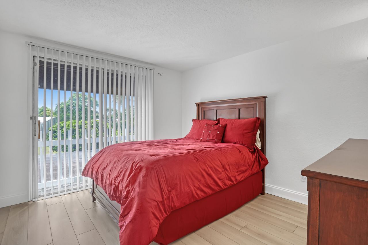 852 Palo Verde Court, Haverhill, FL 33415 Photo