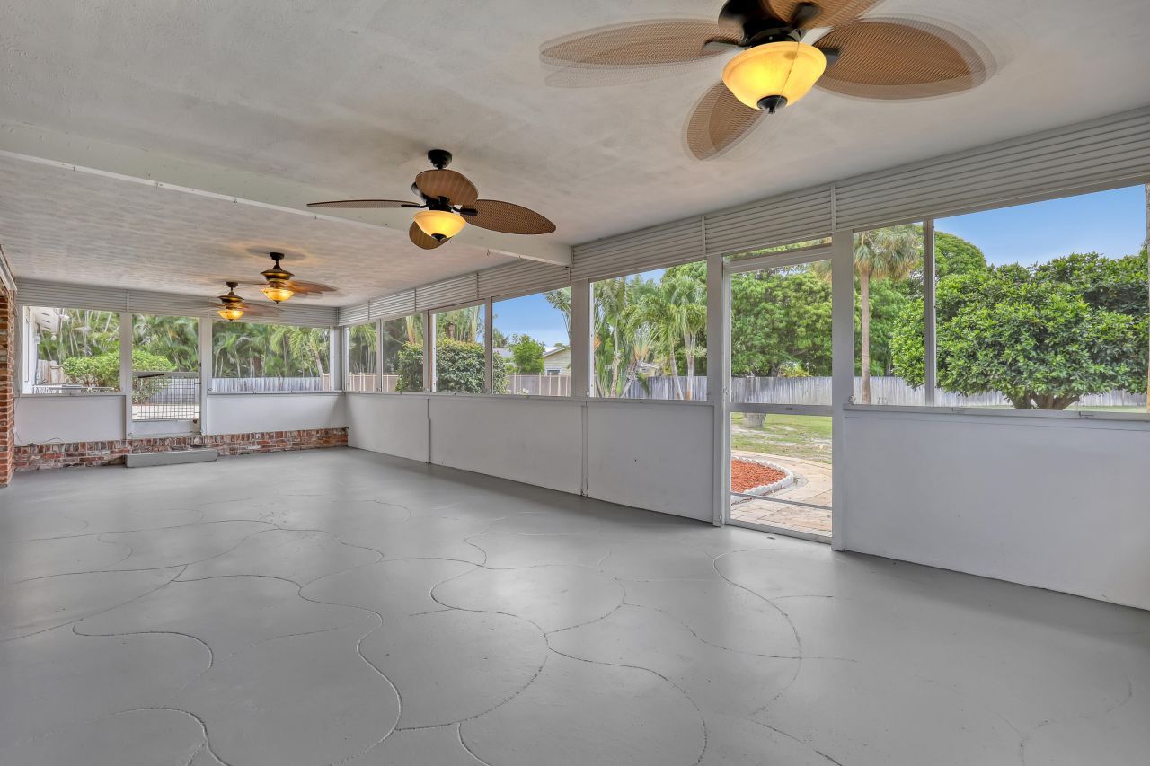 852 Palo Verde Court, Haverhill, FL 33415 Photo