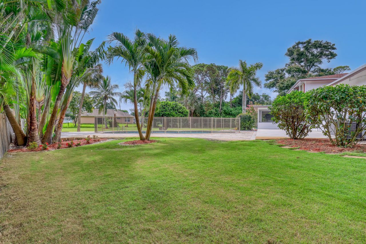 852 Palo Verde Court, Haverhill, FL 33415 Photo