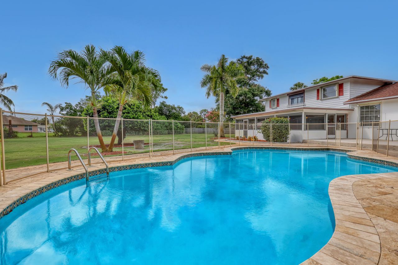 852 Palo Verde Court, Haverhill, FL 33415 Photo