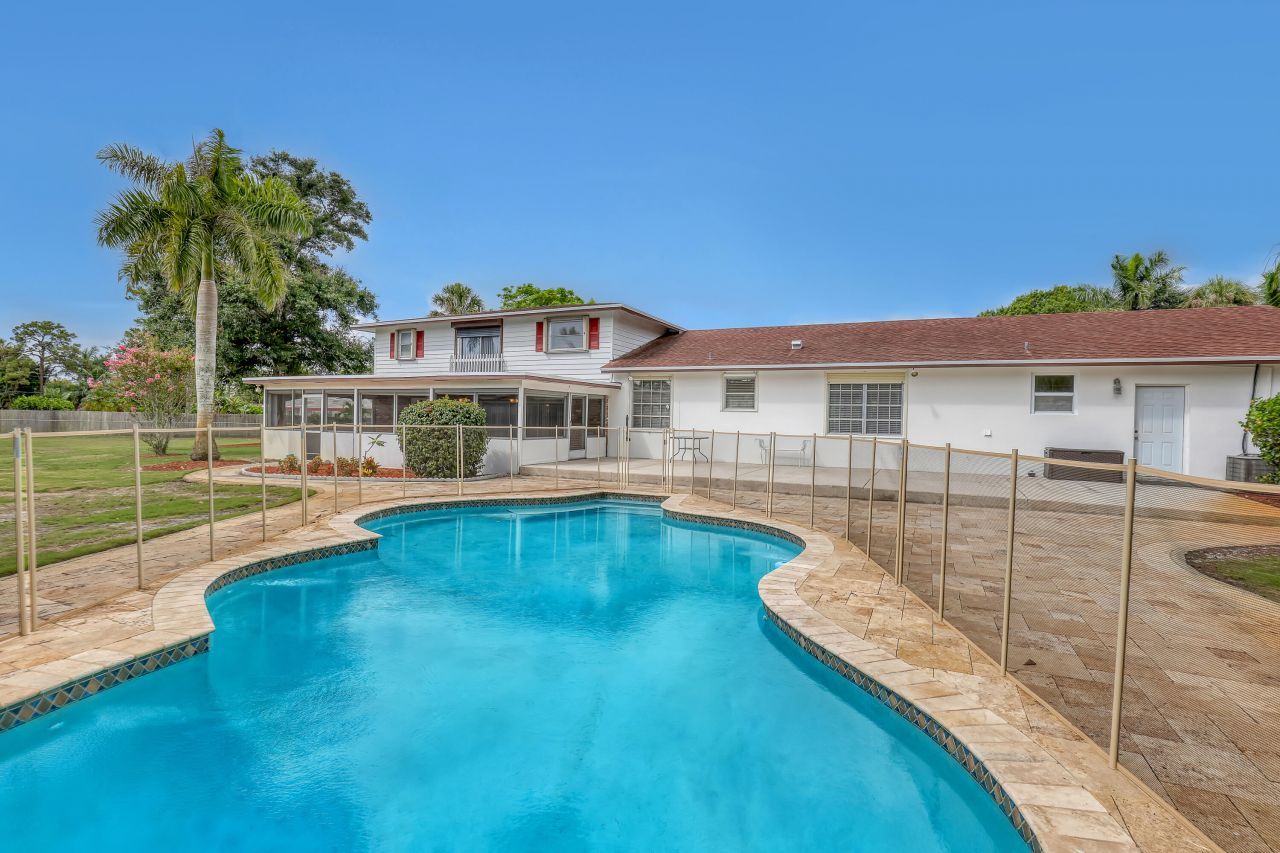 852 Palo Verde Court, Haverhill, FL 33415 Photo