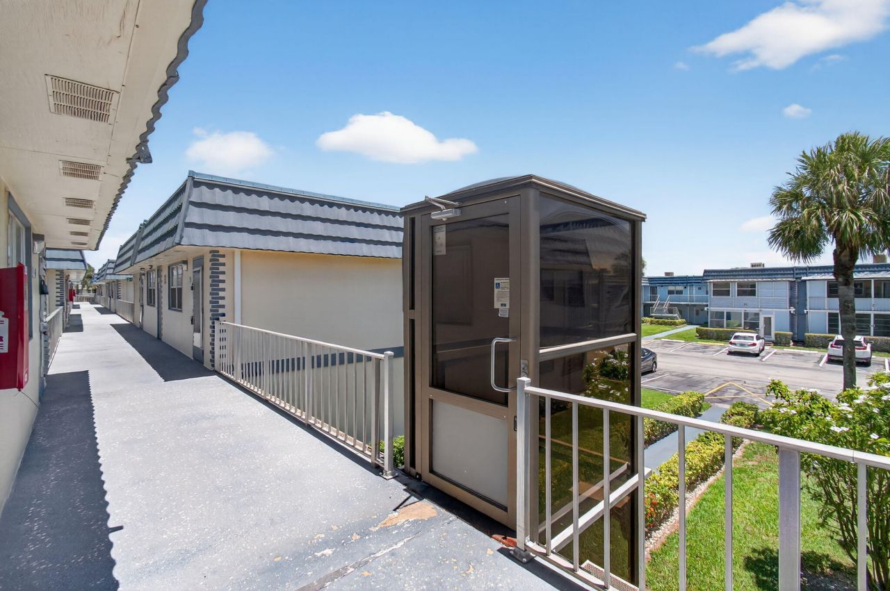 228 Brittany E, Delray Beach, FL 33446 Photo