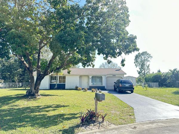 3061 SW Blout Court, Port Saint Lucie, FL 34953