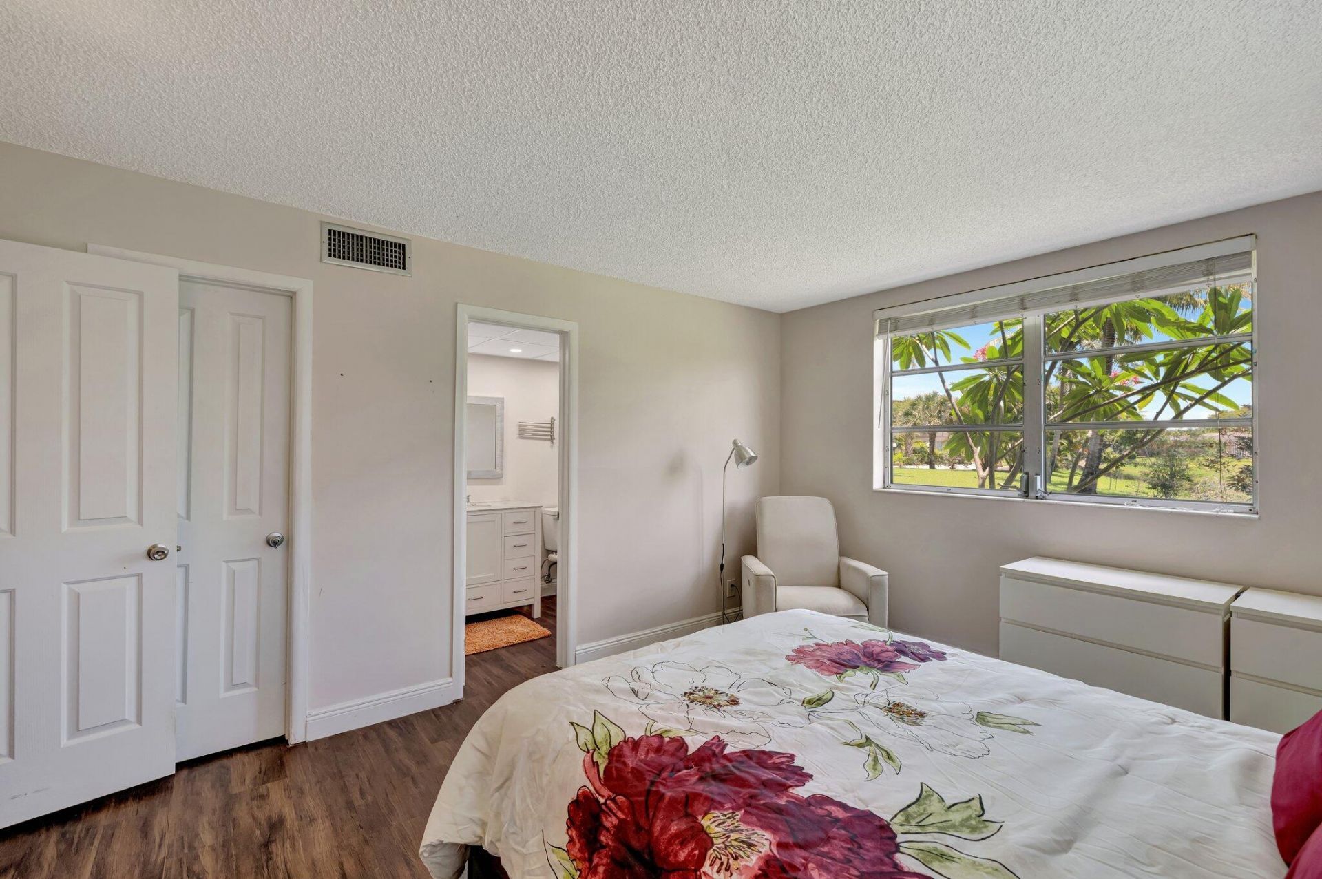 2901 NW 46th Avenue, Unit 101, Lauderdale Lakes, FL 33313 Photo