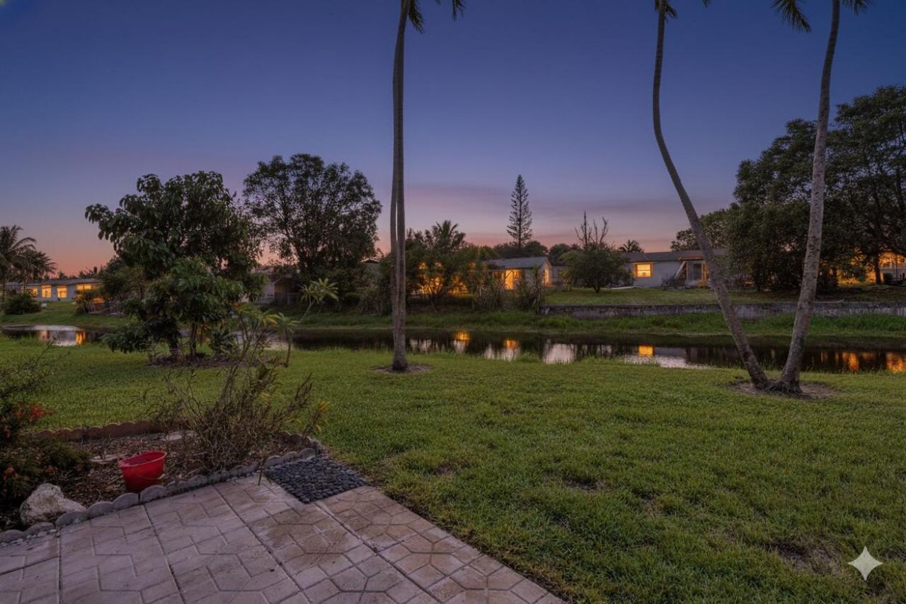 2901 NW 46th Avenue, Unit 101, Lauderdale Lakes, FL 33313 Photo