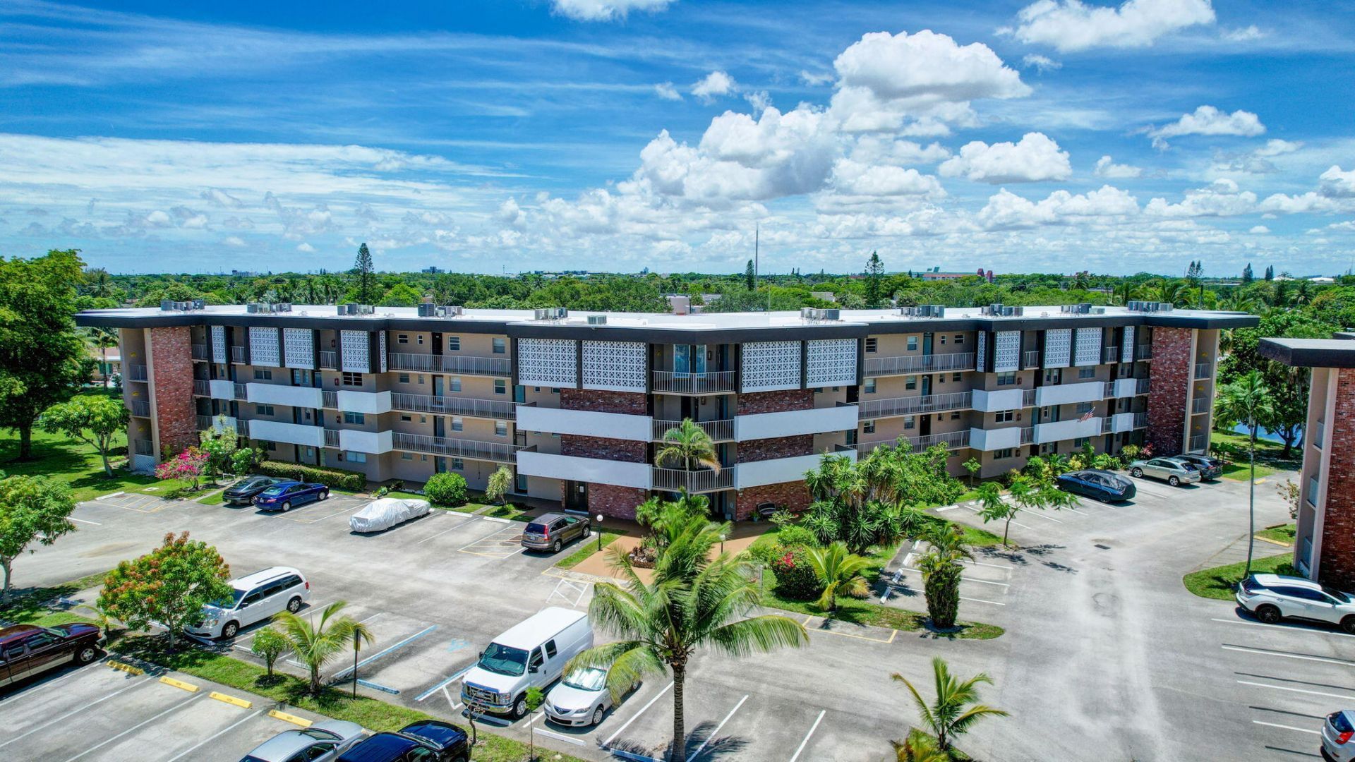 2901 NW 46th Avenue, Unit 101, Lauderdale Lakes, FL 33313 Photo