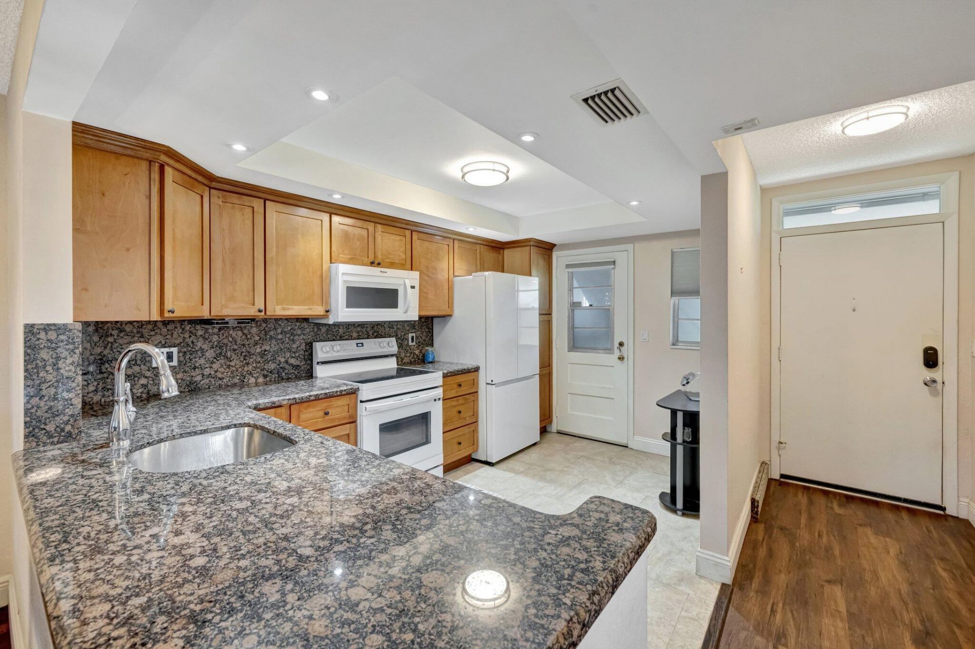 2901 NW 46th Avenue, Unit 101, Lauderdale Lakes, FL 33313 Photo