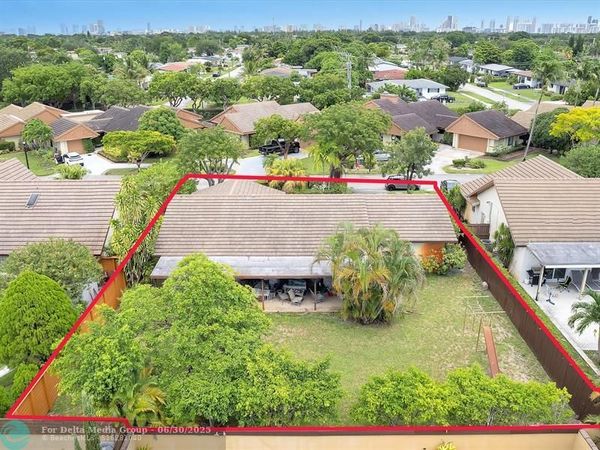 20100 NE 10th Place Way, Miami, FL 33179