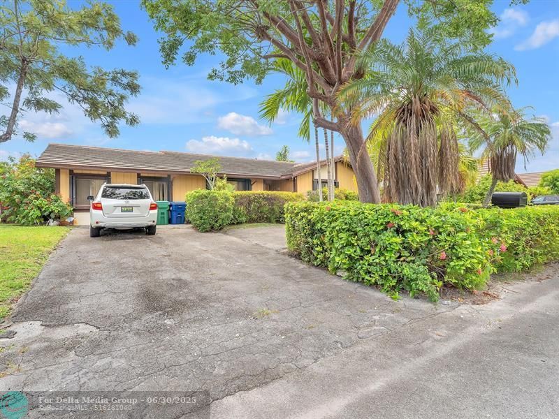 20100 NE 10th Place Way, Miami, FL 33179 Photo