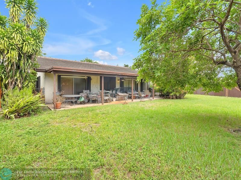 20100 NE 10th Place Way, Miami, FL 33179 Photo