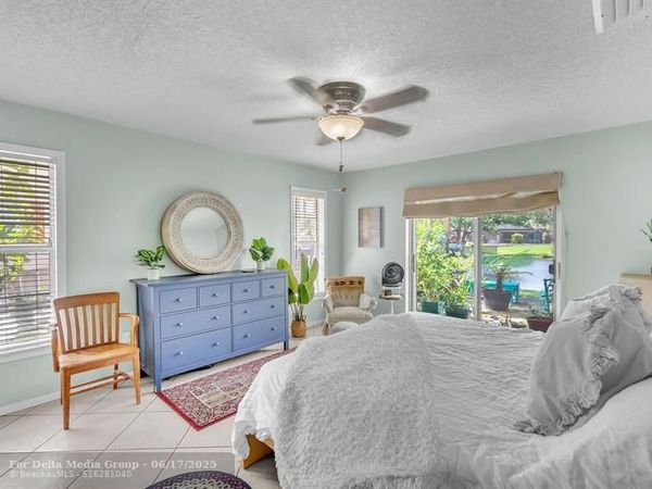 7460 SW 42nd Ct, Davie, FL 33314